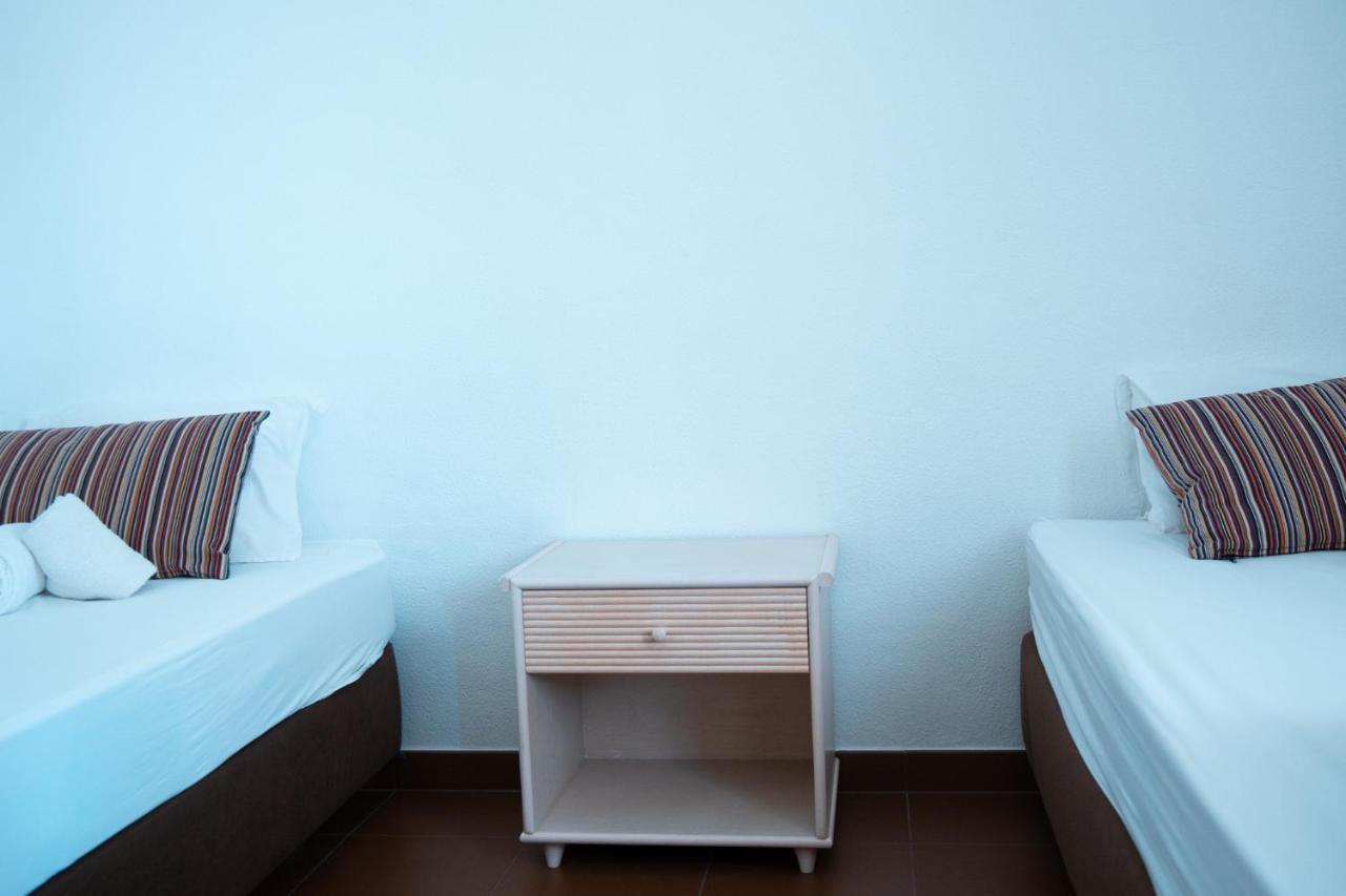 Wax Hostel Φάρο Εξωτερικό φωτογραφία